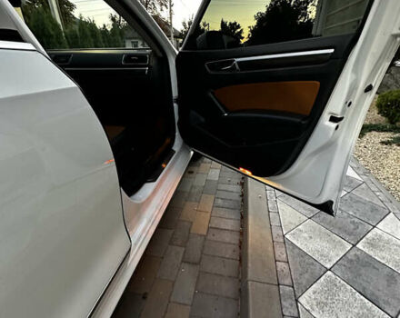 Белый Фольксваген Пассат, объемом двигателя 2 л и пробегом 54 тыс. км за 24350 $, фото 18 на Automoto.ua