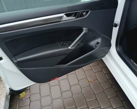 Белый Фольксваген Пассат, объемом двигателя 2 л и пробегом 167 тыс. км за 11700 $, фото 17 на Automoto.ua