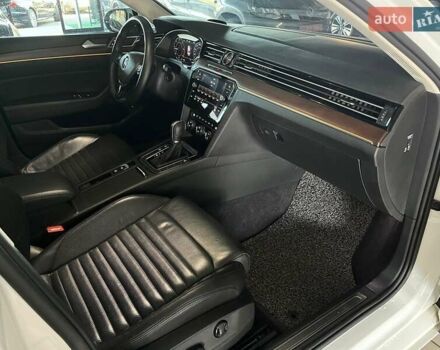 Белый Фольксваген Пассат, объемом двигателя 2 л и пробегом 134 тыс. км за 25500 $, фото 20 на Automoto.ua