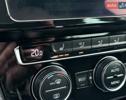 Белый Фольксваген Пассат, объемом двигателя 2 л и пробегом 198 тыс. км за 18950 $, фото 97 на Automoto.ua