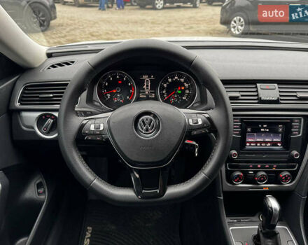 Белый Фольксваген Пассат, объемом двигателя 2 л и пробегом 70 тыс. км за 11999 $, фото 7 на Automoto.ua