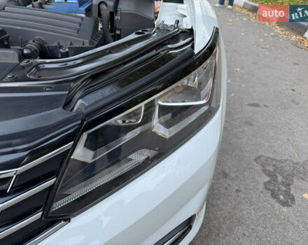 Фольксваген Пассат 2018 в Харькове на Automoto.ua Белый Фольксваген Пассат, объемом двигателя 2 л и пробегом 90 тыс. км за 17500 $, фото 15 на Automoto.ua