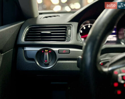 Білий Фольксваген Пассат, об'ємом двигуна 1.98 л та пробігом 143 тис. км за 12900 $, фото 22 на Automoto.ua