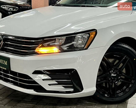 Білий Фольксваген Пассат, об'ємом двигуна 1.98 л та пробігом 143 тис. км за 12900 $, фото 8 на Automoto.ua