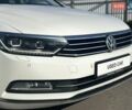 Белый Фольксваген Пассат, объемом двигателя 1.97 л и пробегом 177 тыс. км за 23500 $, фото 8 на Automoto.ua