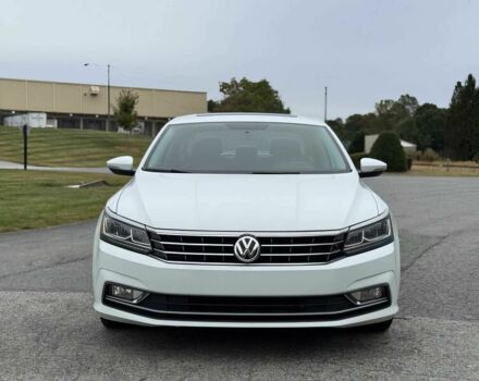 Фольксваген Пассат 2018 в Львове на Automoto.ua Белый Фольксваген Пассат, объемом двигателя 2 л и пробегом 48 тыс. км за 11300 $, фото 1 на Automoto.ua