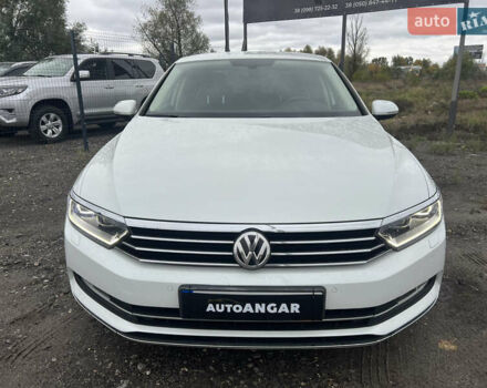 Белый Фольксваген Пассат, объемом двигателя 2 л и пробегом 120 тыс. км за 22000 $, фото 6 на Automoto.ua