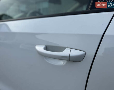 Белый Фольксваген Пассат, объемом двигателя 2 л и пробегом 214 тыс. км за 10800 $, фото 14 на Automoto.ua