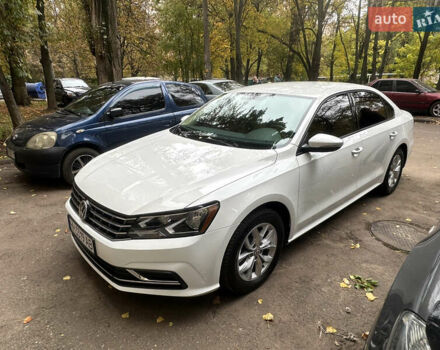 Фольксваген Пассат 2018 в Одессе на Automoto.ua Белый Фольксваген Пассат, объемом двигателя 1.98 л и пробегом 162 тыс. км за 15500 $, фото 6 на Automoto.ua