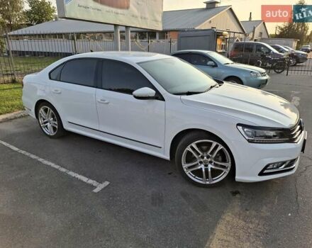 Белый Фольксваген Пассат, объемом двигателя 1.98 л и пробегом 134 тыс. км за 15500 $, фото 18 на Automoto.ua