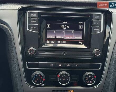 Белый Фольксваген Пассат, объемом двигателя 2 л и пробегом 90 тыс. км за 12800 $, фото 44 на Automoto.ua