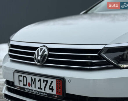 Белый Фольксваген Пассат, объемом двигателя 2 л и пробегом 198 тыс. км за 18950 $, фото 15 на Automoto.ua