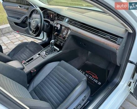 Білий Фольксваген Пассат, об'ємом двигуна 1.8 л та пробігом 170 тис. км за 17500 $, фото 8 на Automoto.ua