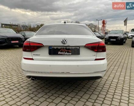 Білий Фольксваген Пассат, об'ємом двигуна 2 л та пробігом 73 тис. км за 17900 $, фото 5 на Automoto.ua