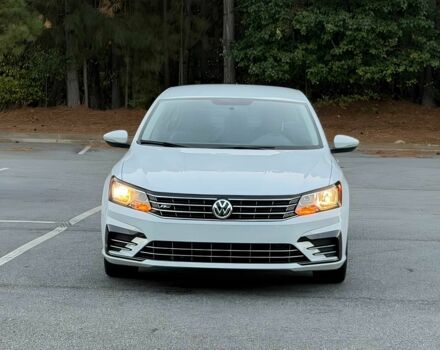 Білий Фольксваген Пассат, об'ємом двигуна 2 л та пробігом 32 тис. км за 8500 $, фото 1 на Automoto.ua