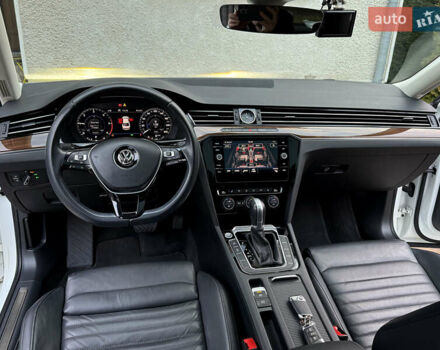 Белый Фольксваген Пассат, объемом двигателя 1.97 л и пробегом 98 тыс. км за 21500 $, фото 37 на Automoto.ua