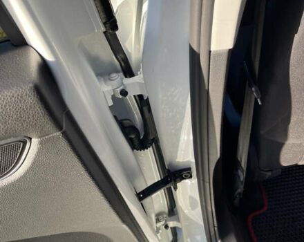 Белый Фольксваген Пассат, объемом двигателя 2 л и пробегом 132 тыс. км за 13200 $, фото 16 на Automoto.ua