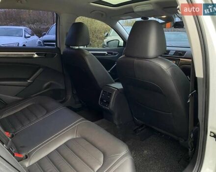 Білий Фольксваген Пассат, об'ємом двигуна 2 л та пробігом 73 тис. км за 17900 $, фото 26 на Automoto.ua