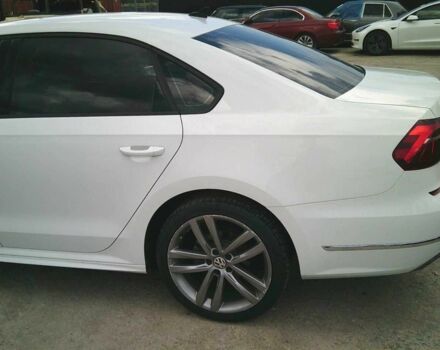 Белый Фольксваген Пассат, объемом двигателя 2 л и пробегом 222 тыс. км за 13900 $, фото 4 на Automoto.ua