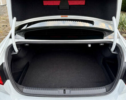 Белый Фольксваген Пассат, объемом двигателя 1.97 л и пробегом 98 тыс. км за 21500 $, фото 29 на Automoto.ua