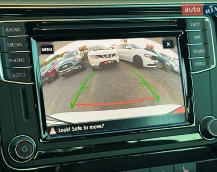 Білий Фольксваген Пассат, об'ємом двигуна 2 л та пробігом 145 тис. км за 18500 $, фото 35 на Automoto.ua