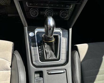 Білий Фольксваген Пассат, об'ємом двигуна 2 л та пробігом 203 тис. км за 21500 $, фото 13 на Automoto.ua