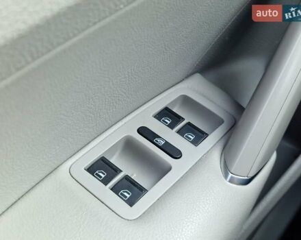 Белый Фольксваген Пассат, объемом двигателя 1.98 л и пробегом 70 тыс. км за 13499 $, фото 22 на Automoto.ua