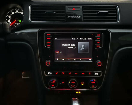 Белый Фольксваген Пассат, объемом двигателя 2 л и пробегом 54 тыс. км за 24350 $, фото 32 на Automoto.ua