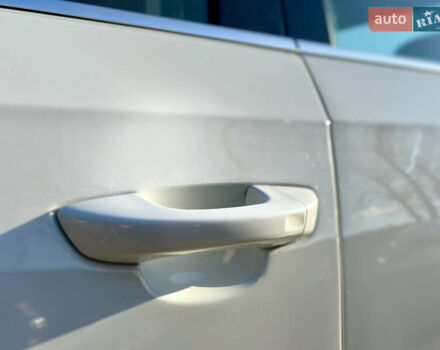 Білий Фольксваген Пассат, об'ємом двигуна 2 л та пробігом 176 тис. км за 12500 $, фото 9 на Automoto.ua