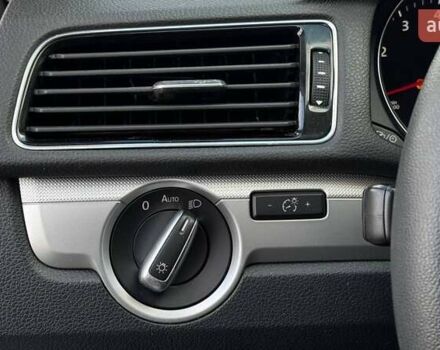 Белый Фольксваген Пассат, объемом двигателя 2 л и пробегом 90 тыс. км за 12800 $, фото 36 на Automoto.ua