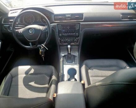 Белый Фольксваген Пассат, объемом двигателя 2 л и пробегом 32 тыс. км за 2900 $, фото 7 на Automoto.ua