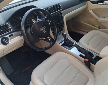 Білий Фольксваген Пассат, об'ємом двигуна 2 л та пробігом 91 тис. км за 16900 $, фото 7 на Automoto.ua