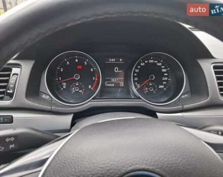 Белый Фольксваген Пассат, объемом двигателя 1.98 л и пробегом 134 тыс. км за 15500 $, фото 3 на Automoto.ua