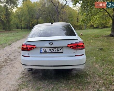 Белый Фольксваген Пассат, объемом двигателя 3.6 л и пробегом 190 тыс. км за 15500 $, фото 9 на Automoto.ua