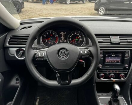 Білий Фольксваген Пассат, об'ємом двигуна 2 л та пробігом 70 тис. км за 11999 $, фото 7 на Automoto.ua