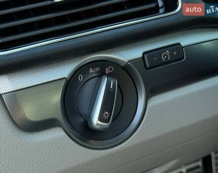 Білий Фольксваген Пассат, об'ємом двигуна 2 л та пробігом 145 тис. км за 18500 $, фото 40 на Automoto.ua