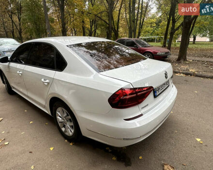 Фольксваген Пассат 2018 в Одессе на Automoto.ua Белый Фольксваген Пассат, объемом двигателя 1.98 л и пробегом 162 тыс. км за 15500 $, фото 4 на Automoto.ua