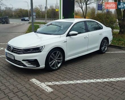 Білий Фольксваген Пассат, об'ємом двигуна 2 л та пробігом 195 тис. км за 14200 $, фото 6 на Automoto.ua