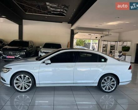 Белый Фольксваген Пассат, объемом двигателя 2 л и пробегом 134 тыс. км за 25500 $, фото 6 на Automoto.ua