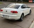Білий Фольксваген Пассат, об'ємом двигуна 1.97 л та пробігом 186 тис. км за 21000 $, фото 16 на Automoto.ua
