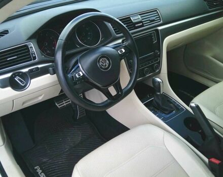Белый Фольксваген Пассат, объемом двигателя 2 л и пробегом 222 тыс. км за 13900 $, фото 19 на Automoto.ua