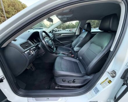 Білий Фольксваген Пассат, об'ємом двигуна 2 л та пробігом 32 тис. км за 8500 $, фото 5 на Automoto.ua