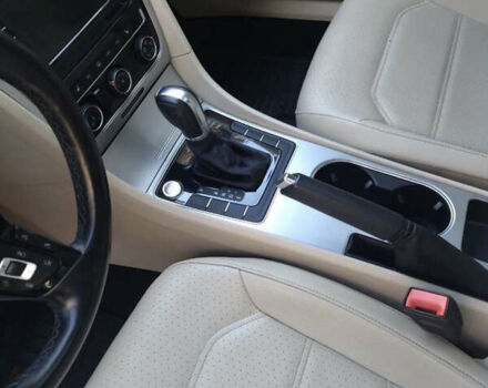 Білий Фольксваген Пассат, об'ємом двигуна 2 л та пробігом 120 тис. км за 16000 $, фото 6 на Automoto.ua