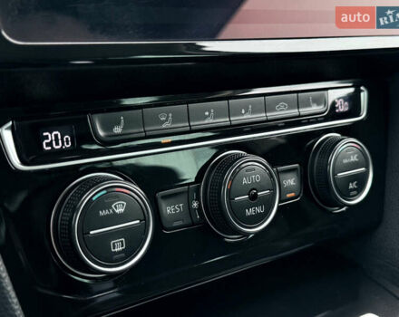 Белый Фольксваген Пассат, объемом двигателя 2 л и пробегом 198 тыс. км за 18950 $, фото 95 на Automoto.ua