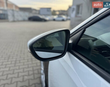 Белый Фольксваген Пассат, объемом двигателя 2 л и пробегом 214 тыс. км за 10800 $, фото 15 на Automoto.ua