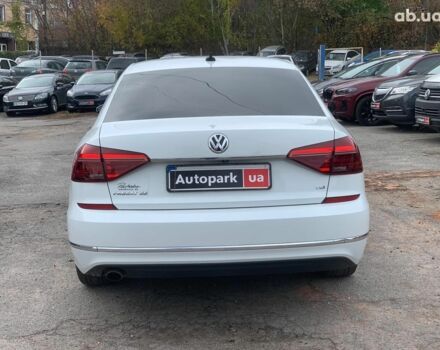Білий Фольксваген Пассат, об'ємом двигуна 2 л та пробігом 152 тис. км за 16490 $, фото 5 на Automoto.ua