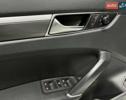 Білий Фольксваген Пассат, об'ємом двигуна 1.98 л та пробігом 143 тис. км за 13800 $, фото 19 на Automoto.ua