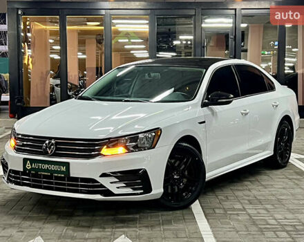 Білий Фольксваген Пассат, об'ємом двигуна 1.98 л та пробігом 143 тис. км за 12900 $, фото 6 на Automoto.ua
