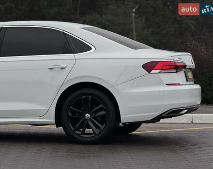 Белый Фольксваген Пассат, объемом двигателя 1.98 л и пробегом 144 тыс. км за 16300 $, фото 11 на Automoto.ua