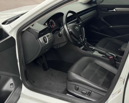 Білий Фольксваген Пассат, об'ємом двигуна 2 л та пробігом 144 тис. км за 16300 $, фото 18 на Automoto.ua